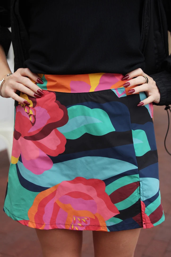KARLIE Big Floral Weekend Skort