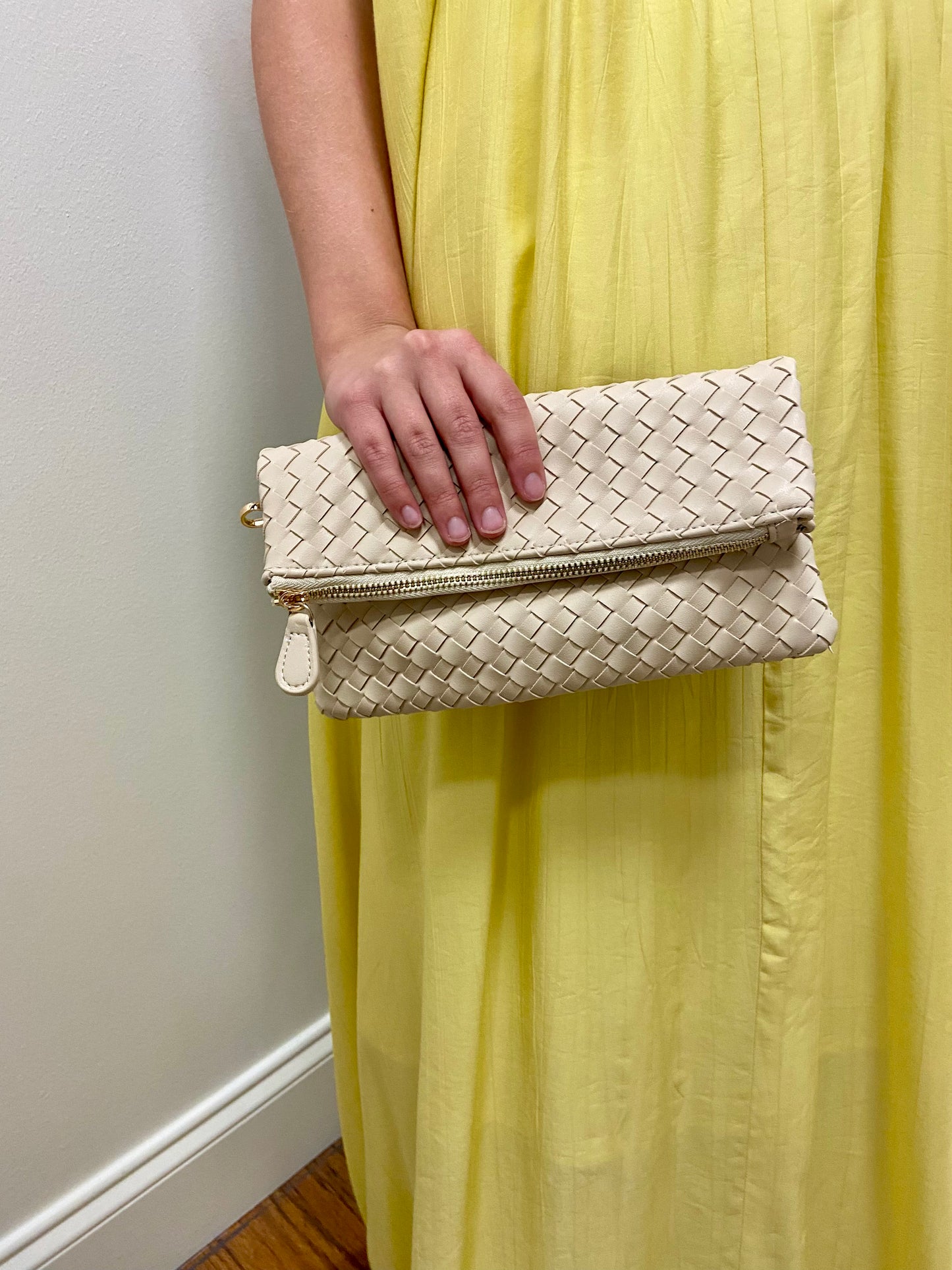 Aria Woven Wristlet Clutch - Cream