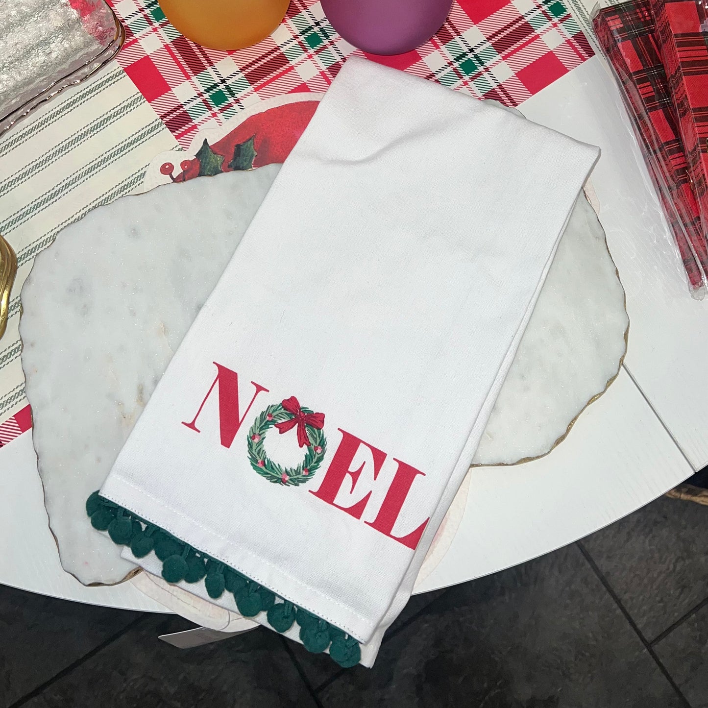 Noel Wreath Pom Pom Hand Towel