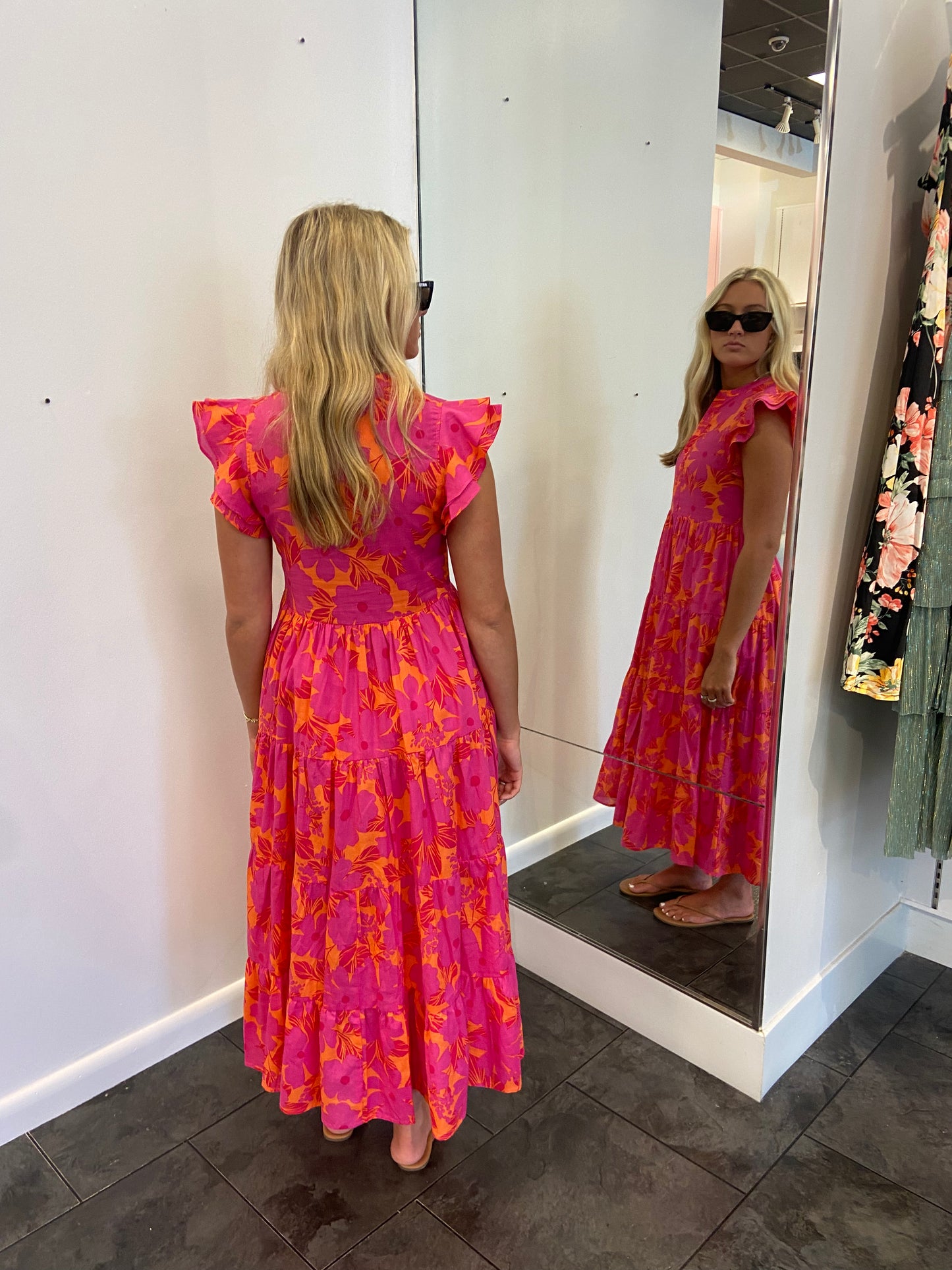 KARLIE Tropical Floral Tier Dress