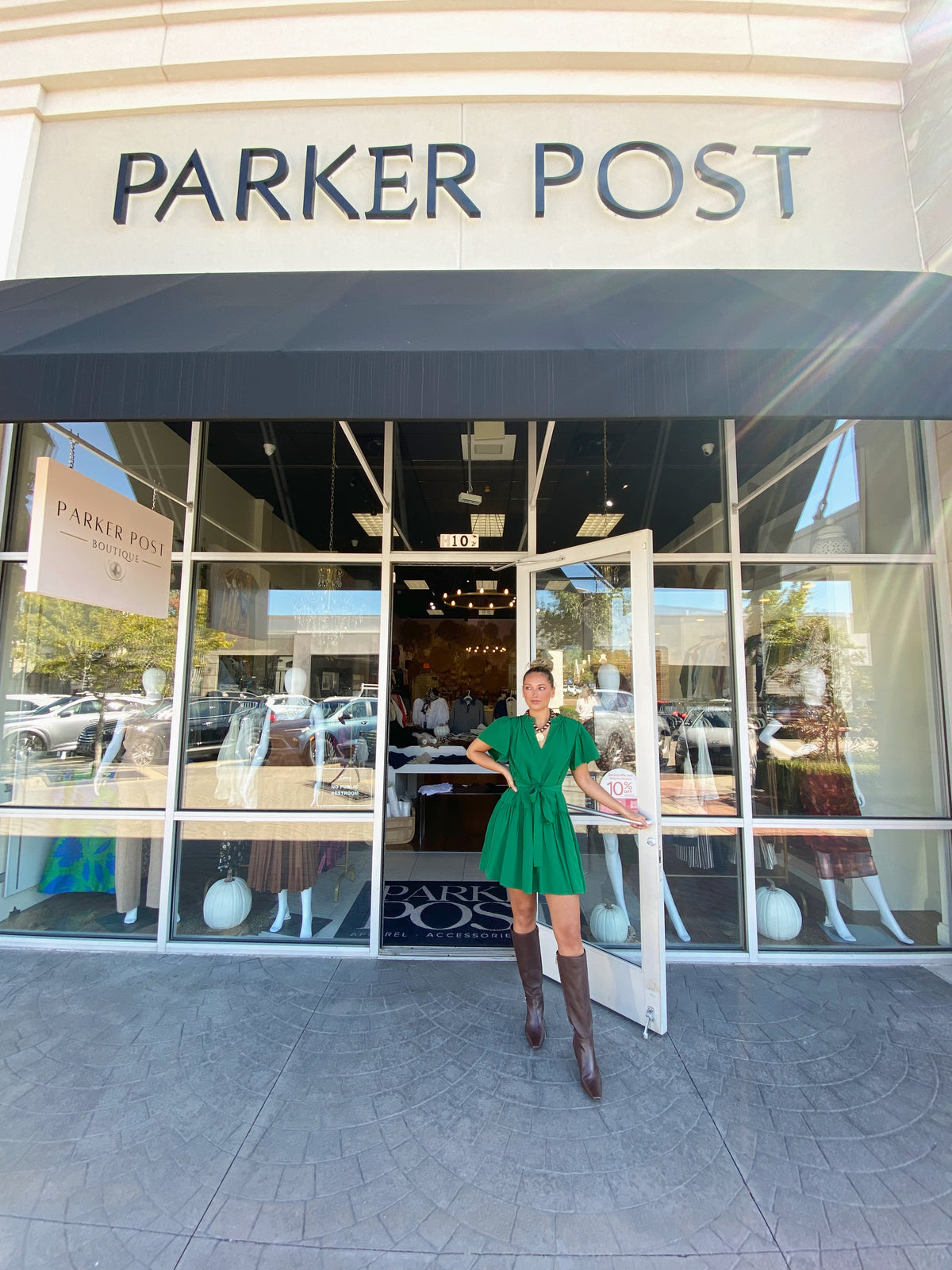 JOY JOY Emerald Flutter Sleeve Dress