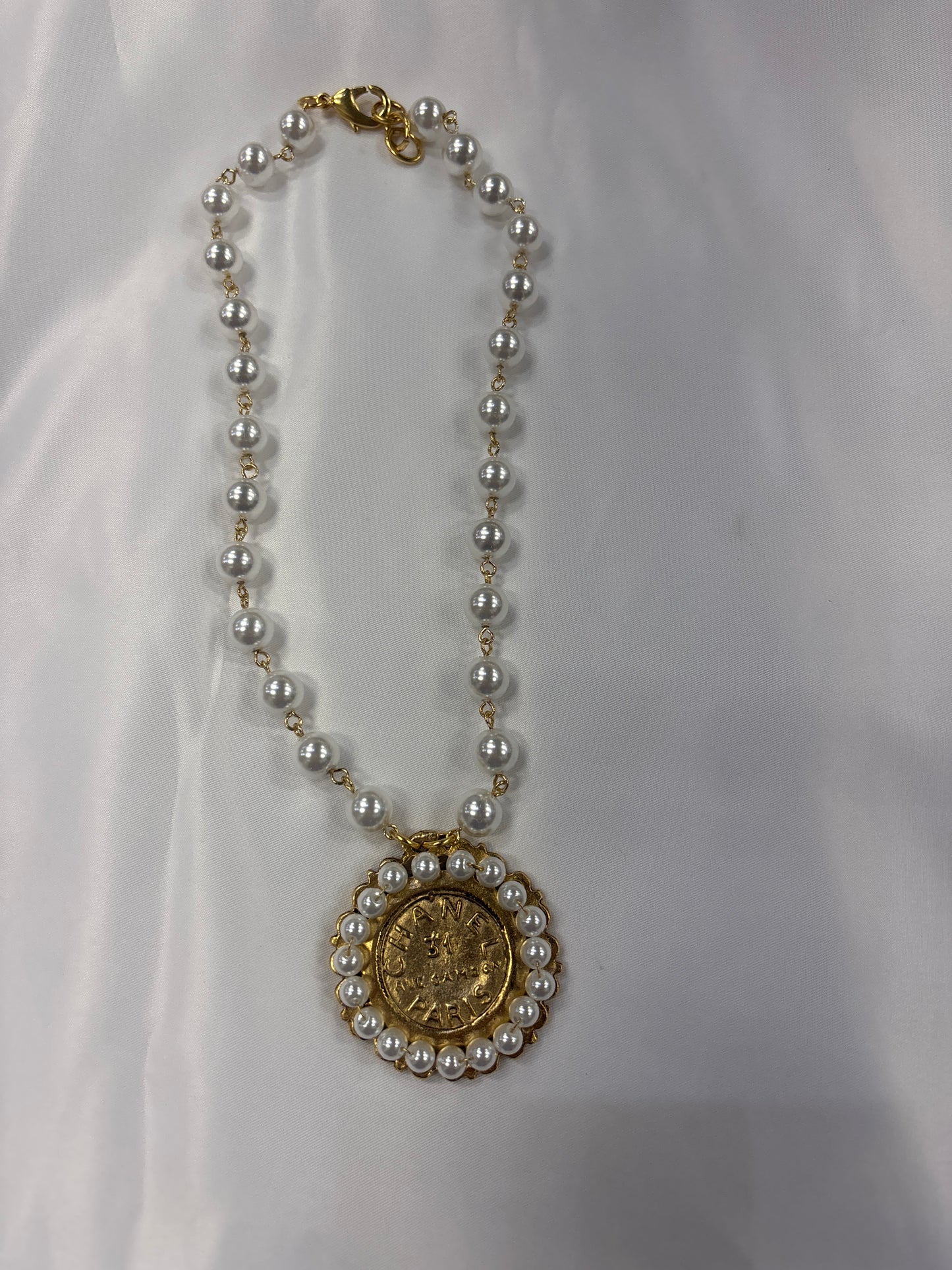 YOCHI Pearl and Gold Chanel Necklace