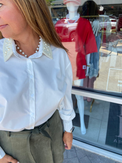 KARLIE Pearl Collar Poplin Button Up
