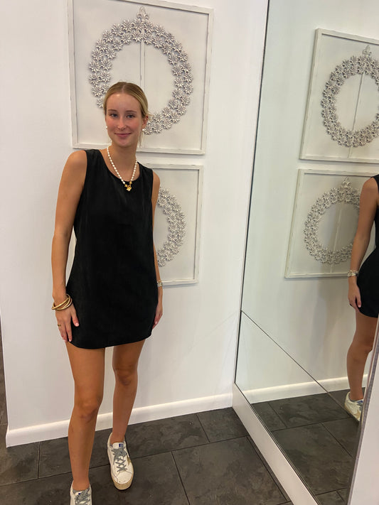 Easy On Black Sleeveless Pocket Dress