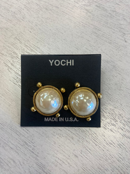 Collette Pearl Earrings