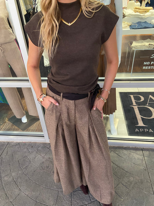 Cacao  Sleeveless Sweater