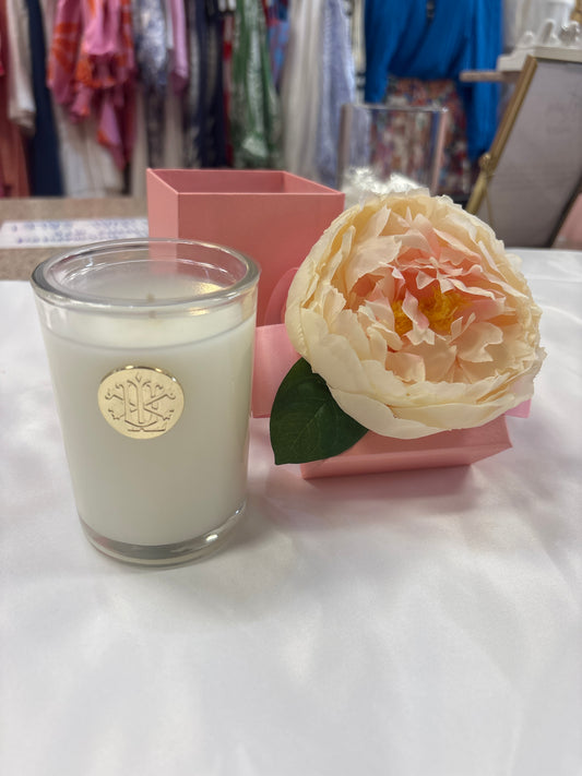 LUX Grapefruit Flower Box 8 oz. Candle