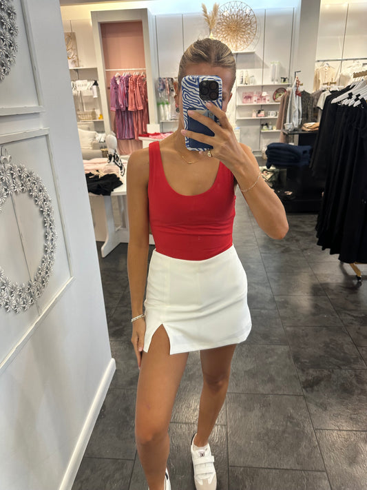 Red Round Neck Sleeveless Tank