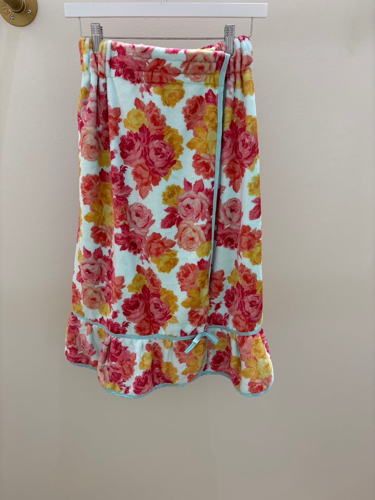 Rosey Towel Wrap