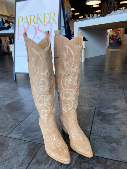Giada Apricot Cowboy Boot