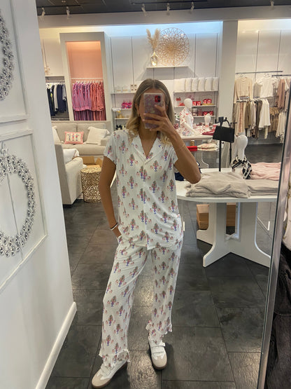 SORORITY & SISTERHOOD Sassy Santa Pajama Pants Set