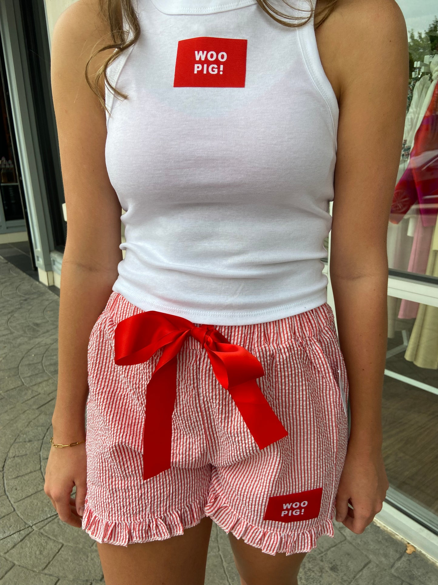 White Woo Pig Tank