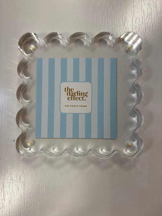 Square Scalloped Acrylic Picture Frame - Clear