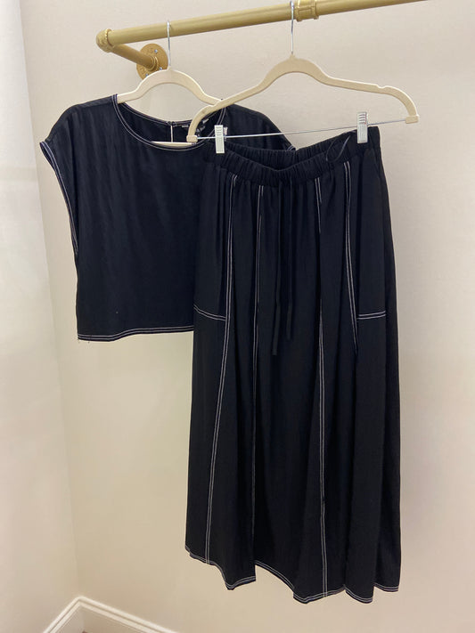Syble Black/White Top Stitch Top and Skirt Set