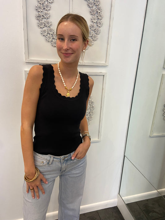 Black Scallop Sleeveless Top