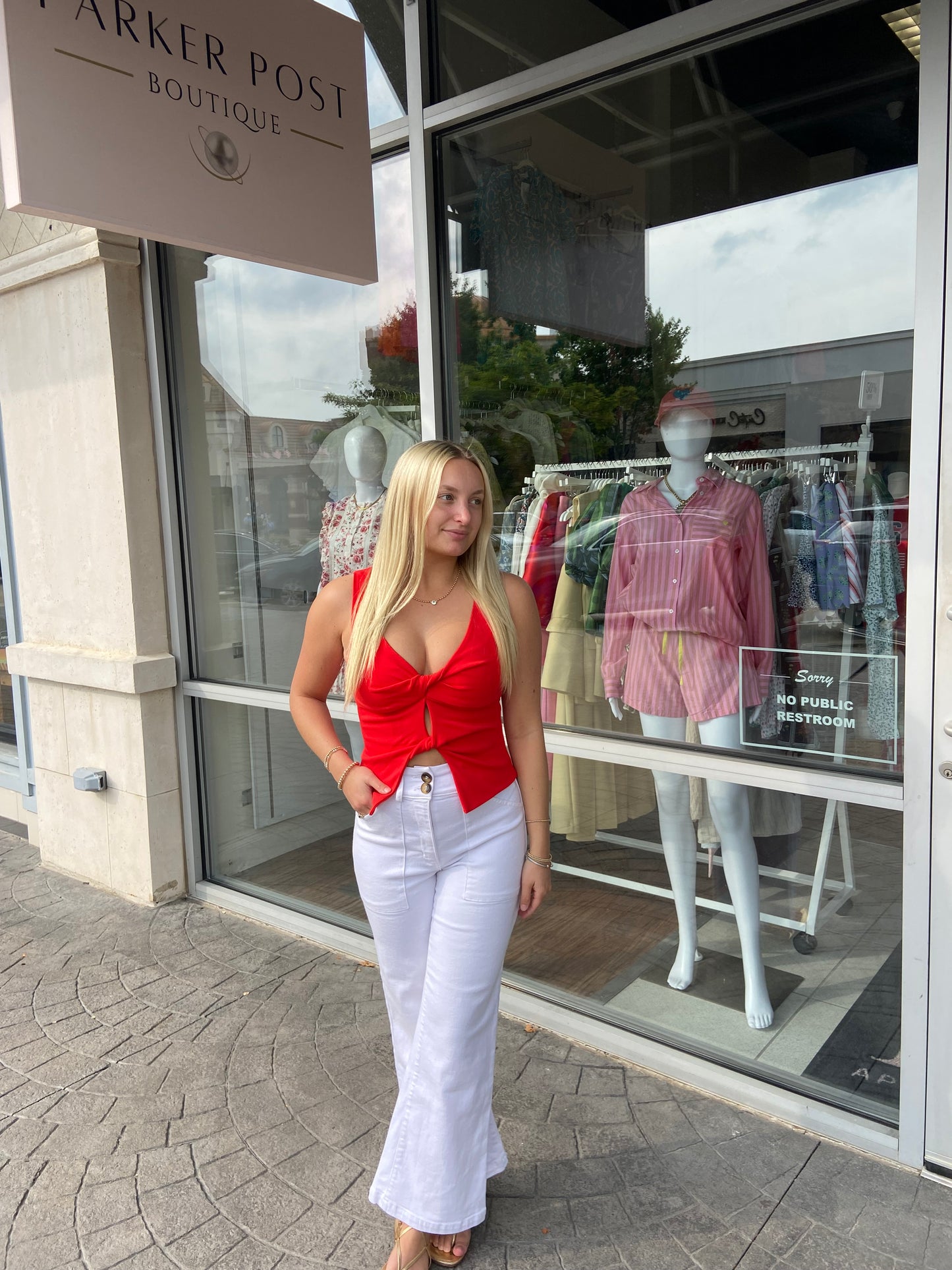 Quirk Red Twist Tie Top