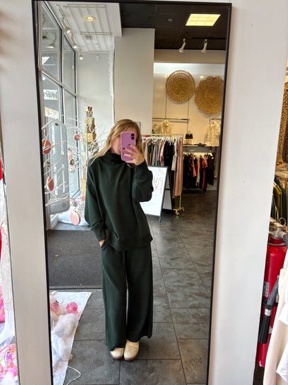 Regency Mock Neck Pullover