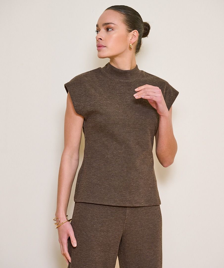 Cacao  Sleeveless Sweater