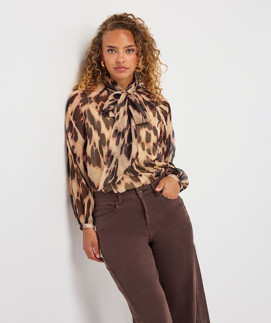 Anna Leopard Blouse