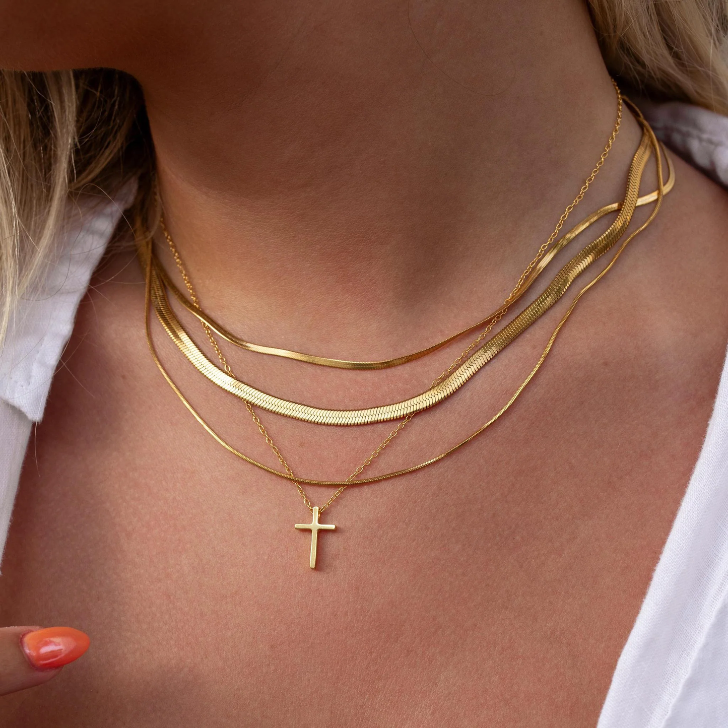 ALCO Cross Necklace Gold