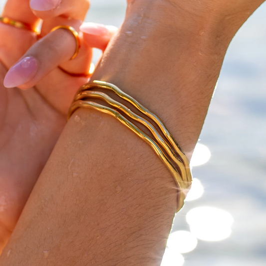 ALCO Gold Serenity Bangle Bracelet