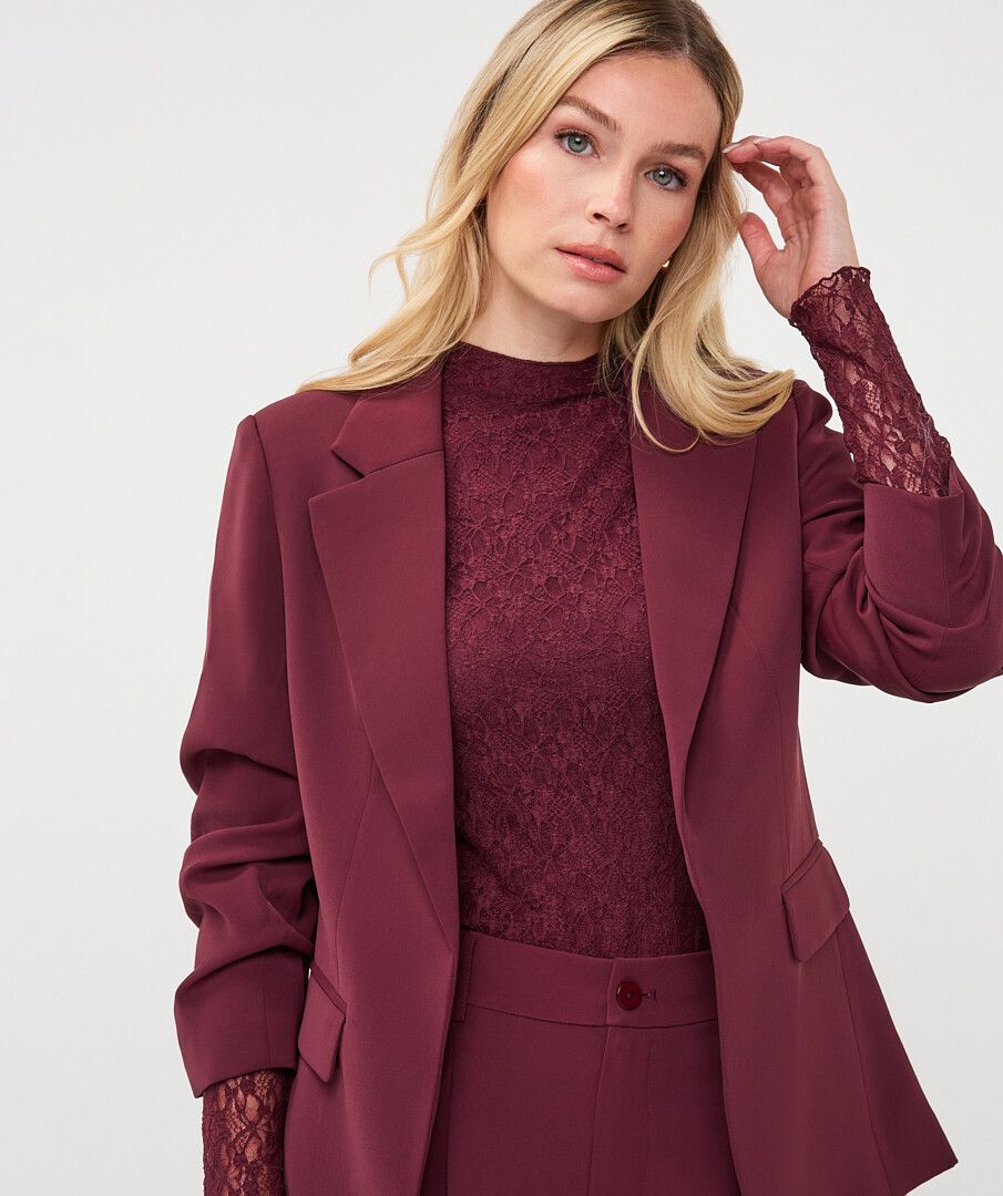 Jane Merlot 3/4 Sleeve Blazer