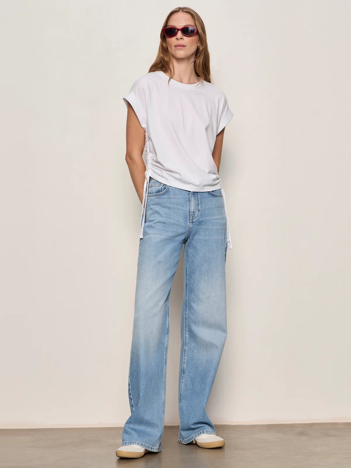 SANCTUARY White All Day Ruched Tee